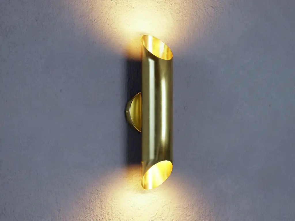 Sirius (Latón natural, sin barniz ni tratamiento, suele tener manchas naturales del material)